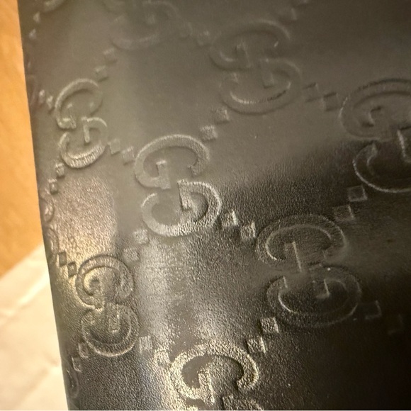 Gucci Black Leather Wallet with callouts - Picture 9 of 9